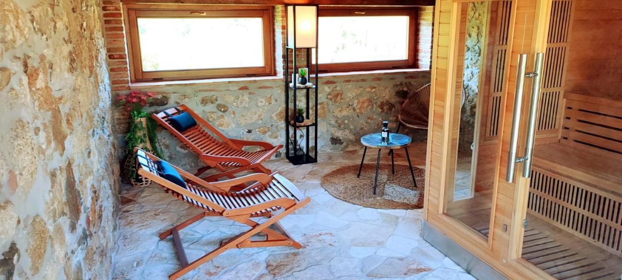 Casale Al Lago Con Piscina E Sauna Corbara  Buitenkant foto